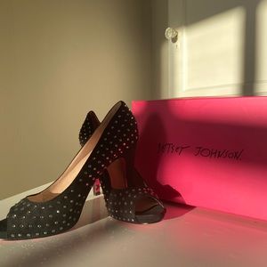 *Never Worn* Betsy Johnson Rhinestone Heels